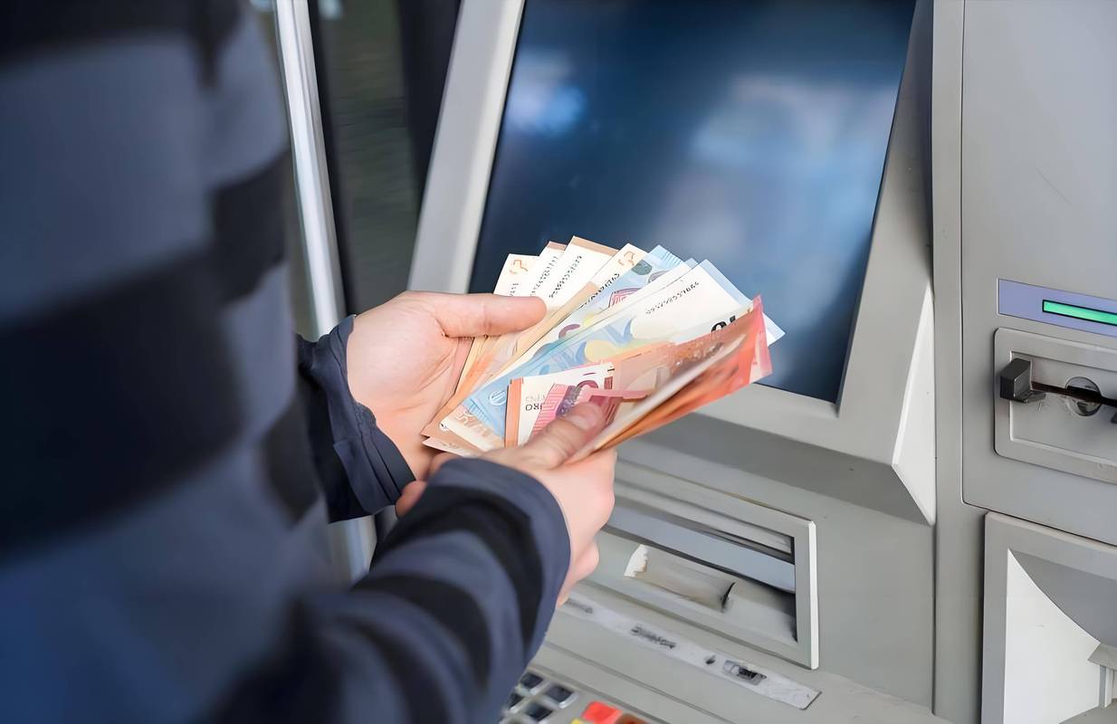 银行转账类型实时与非实时_本地同行转账多久到账_周末ATM转账到账时间