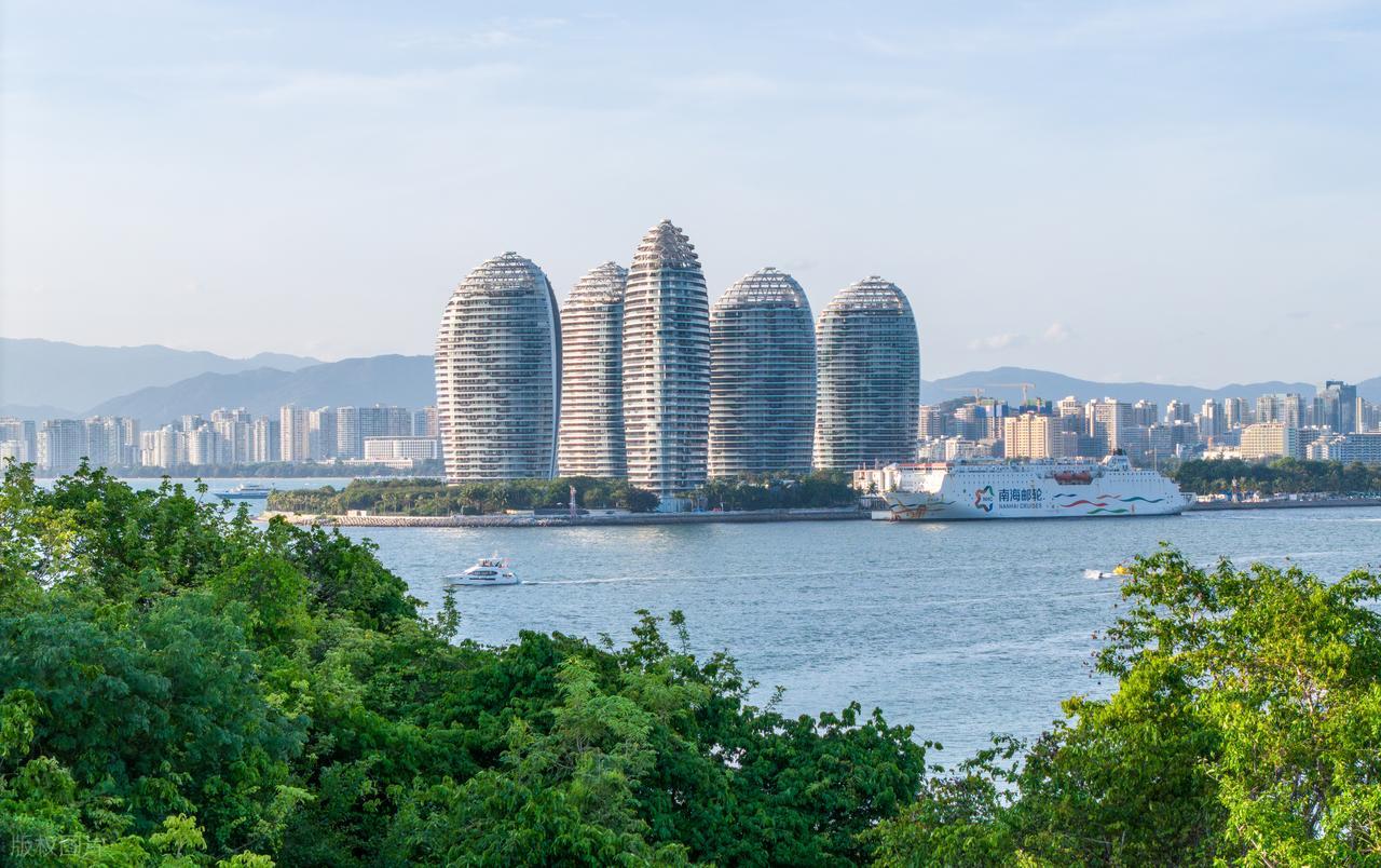 中国中免免税龙头_海南自贸港全岛封关运作_上海自由贸易港龙头股