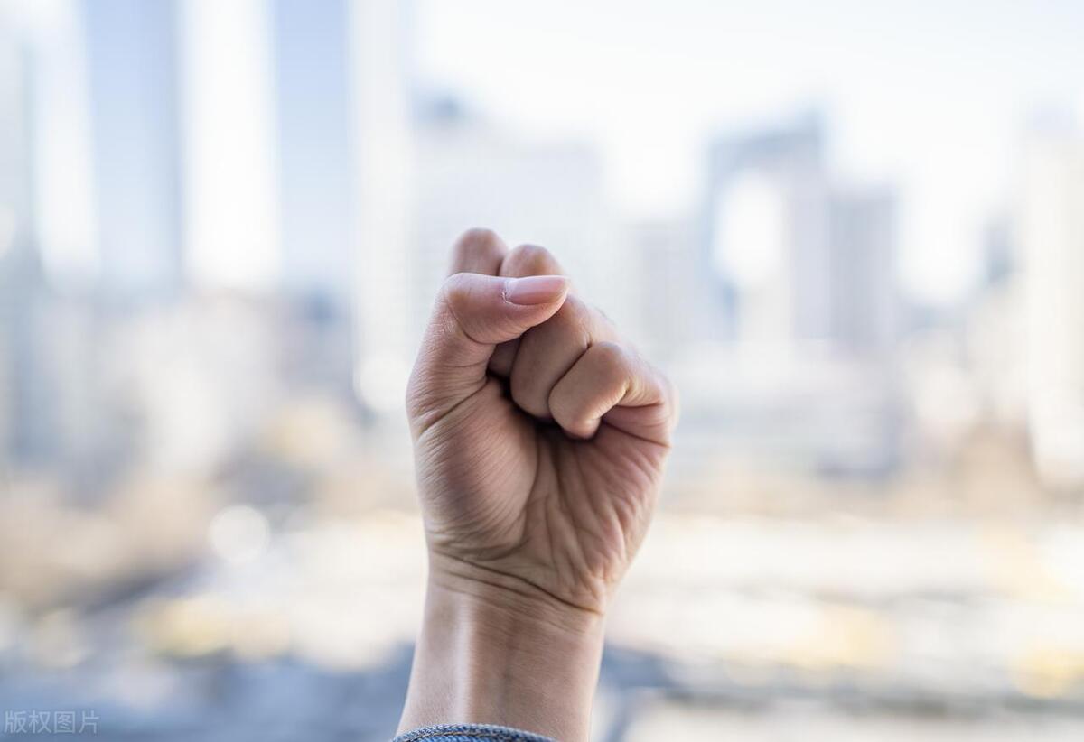 断掌命运学说_掌纹决定命运科学解析_手掌三条线连在一起