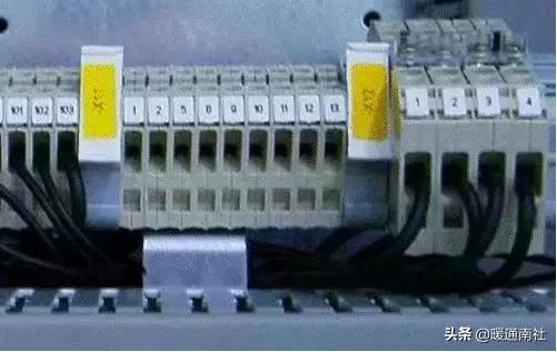 小母线端子_电气柜布局规范_电气元件安装要求