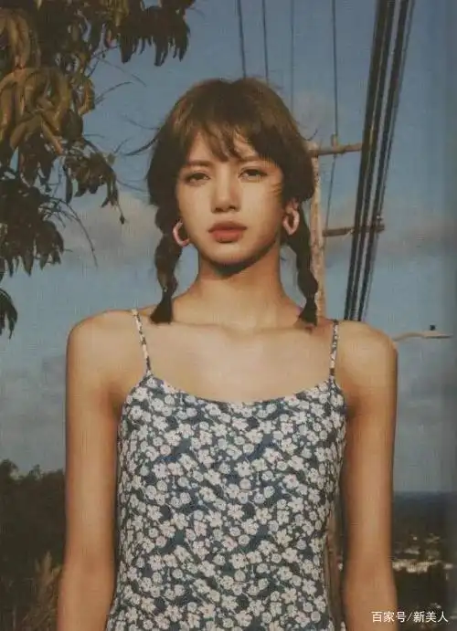 练出直角肩方法_直角肩仪态训练_美人肩形态图解