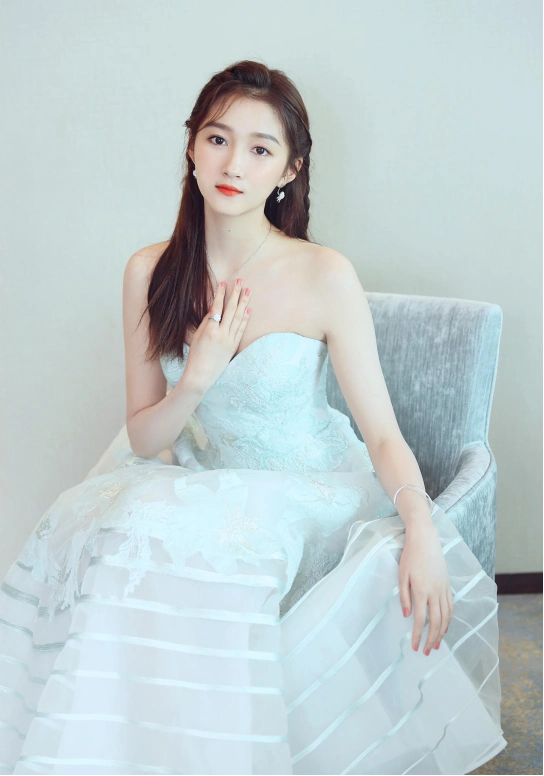 美人肩标志_美人肩形态图解_美人肩特征